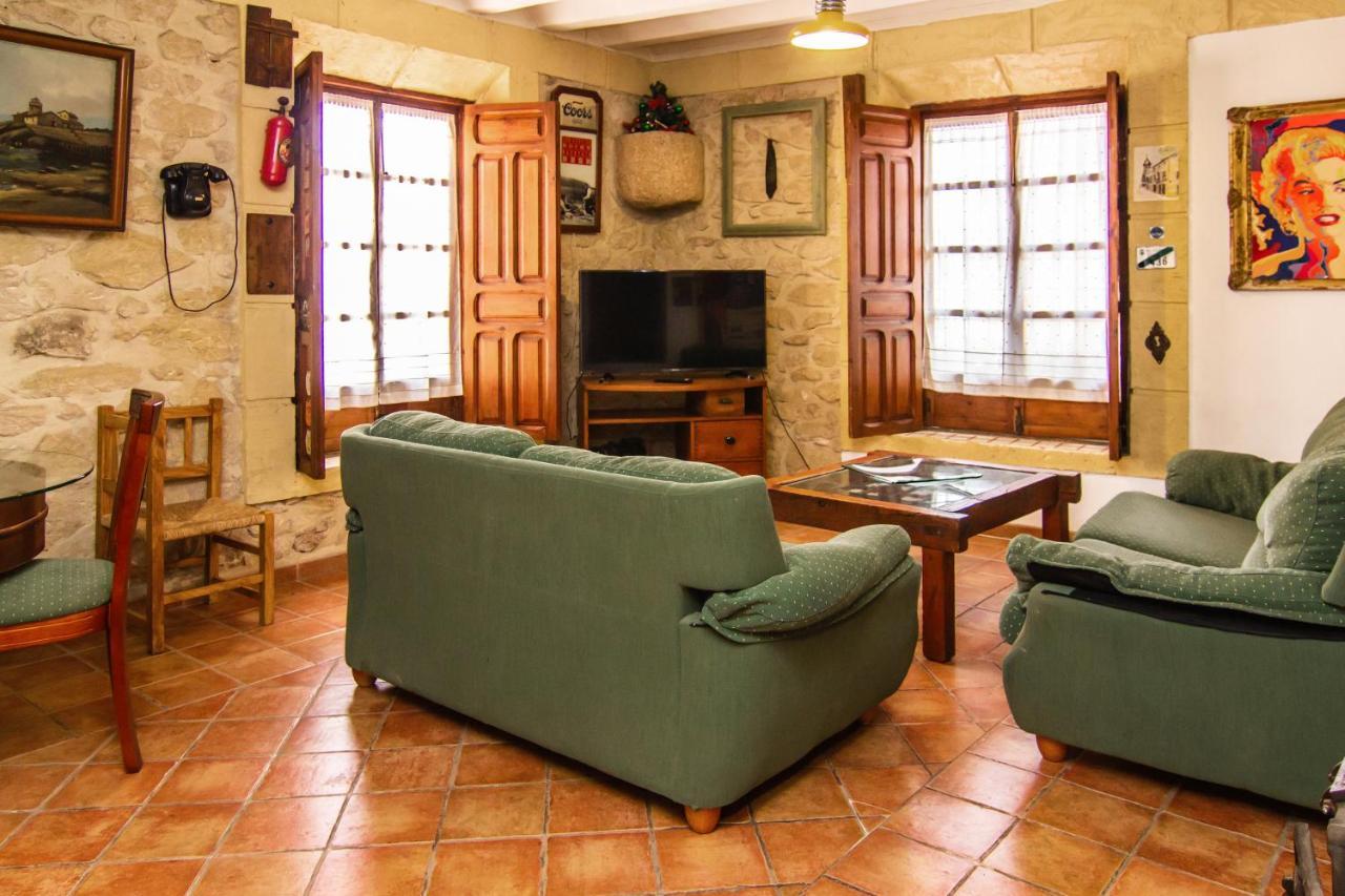 Casa Rural "Dona Martina" Villa Elche de la Sierra Exterior photo
