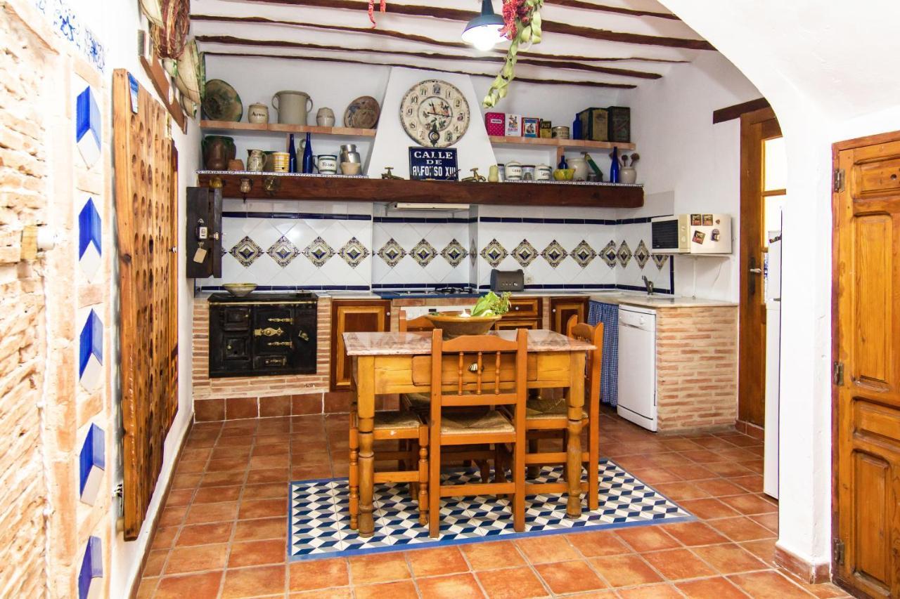 Casa Rural "Dona Martina" Villa Elche de la Sierra Exterior photo